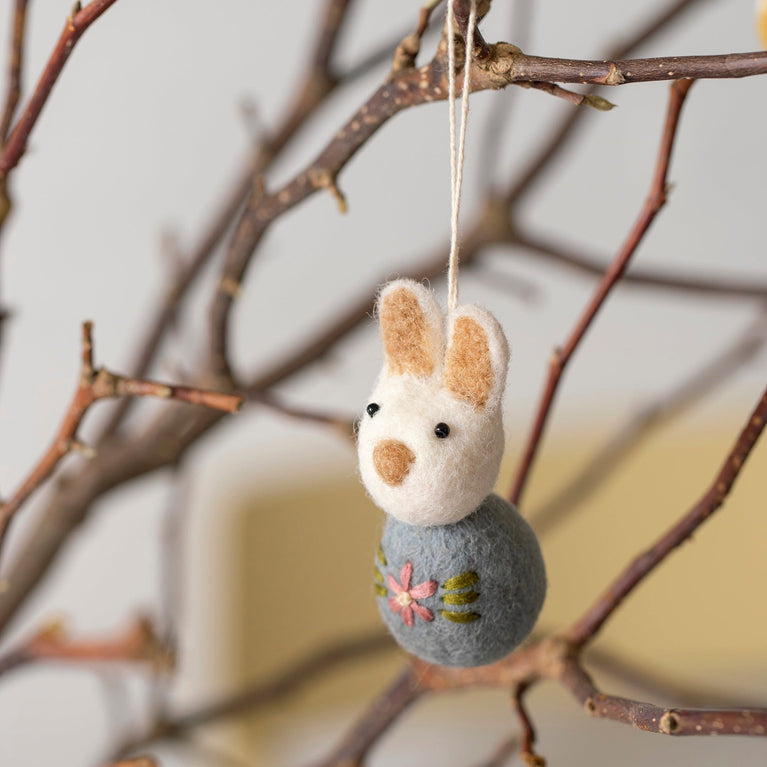 Mini Osterhasen bestickte Häschen Filz, Ostern-Deko - 2 Stück - Anhänger Filz (Gry & Sif)