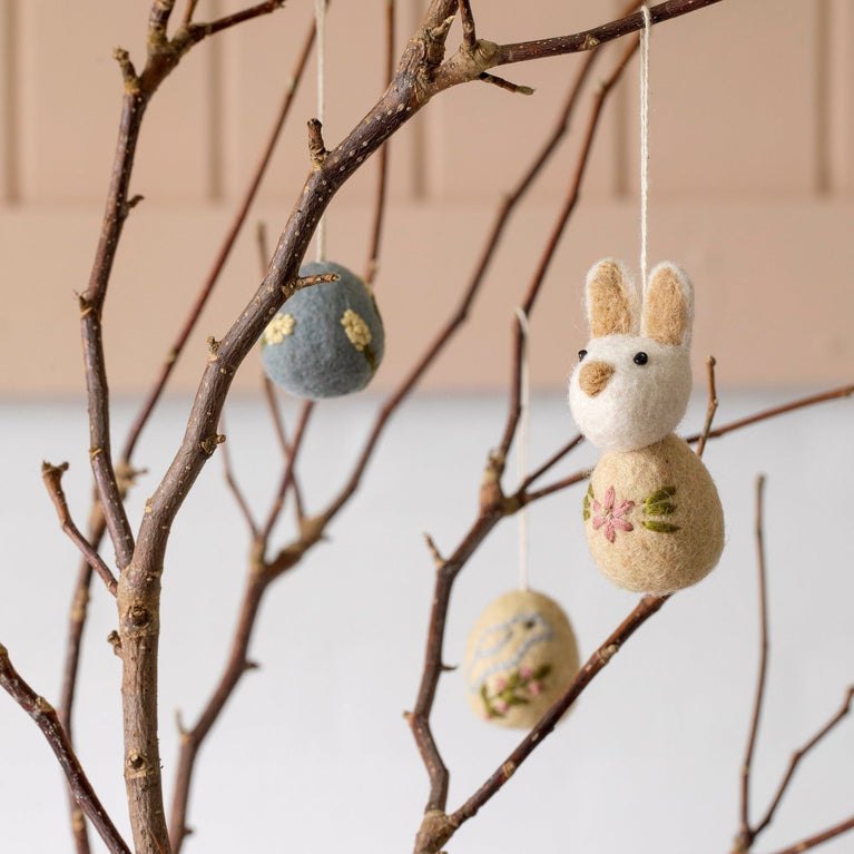 Mini Osterhasen bestickte Häschen Filz, Ostern-Deko - 2 Stück - Anhänger Filz (Gry & Sif)