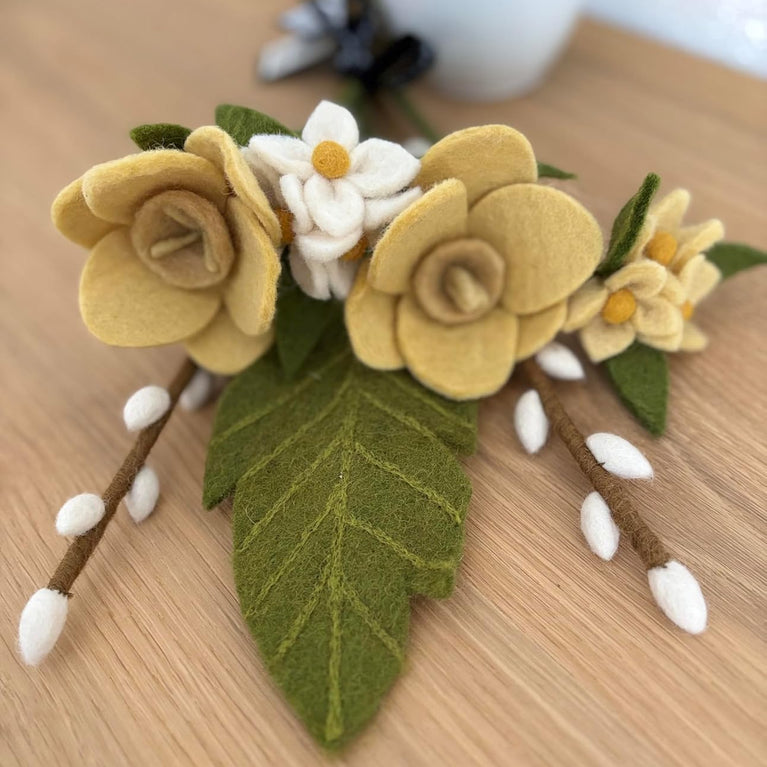 Blumenstrauß "gemischter Strauß Osterglocken" Filzblumen 7 Stück - (Gry & Sif)