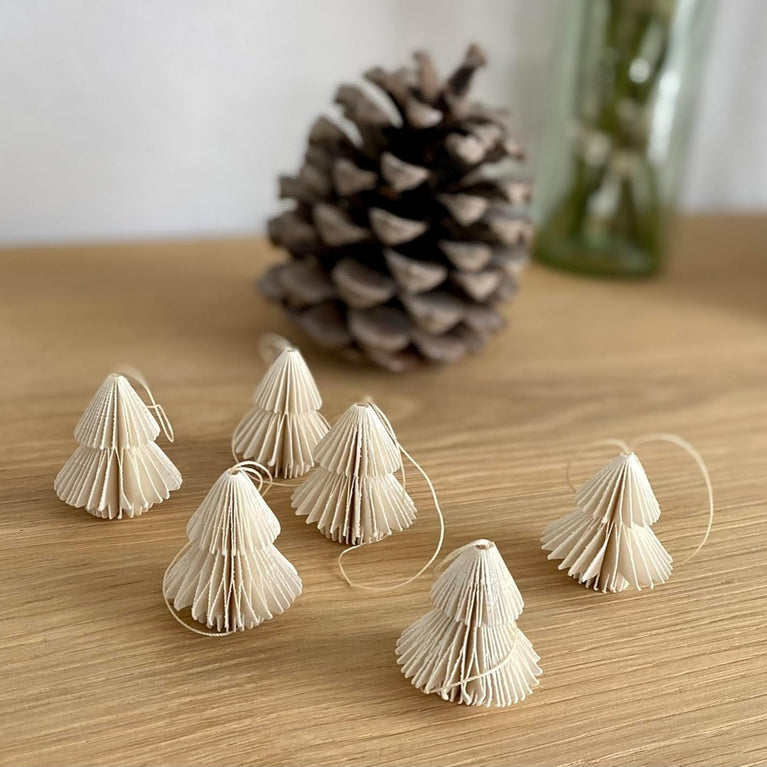 6er Set kleine Tannenbäumchen aus Papier - Anhänger (Paperholic)