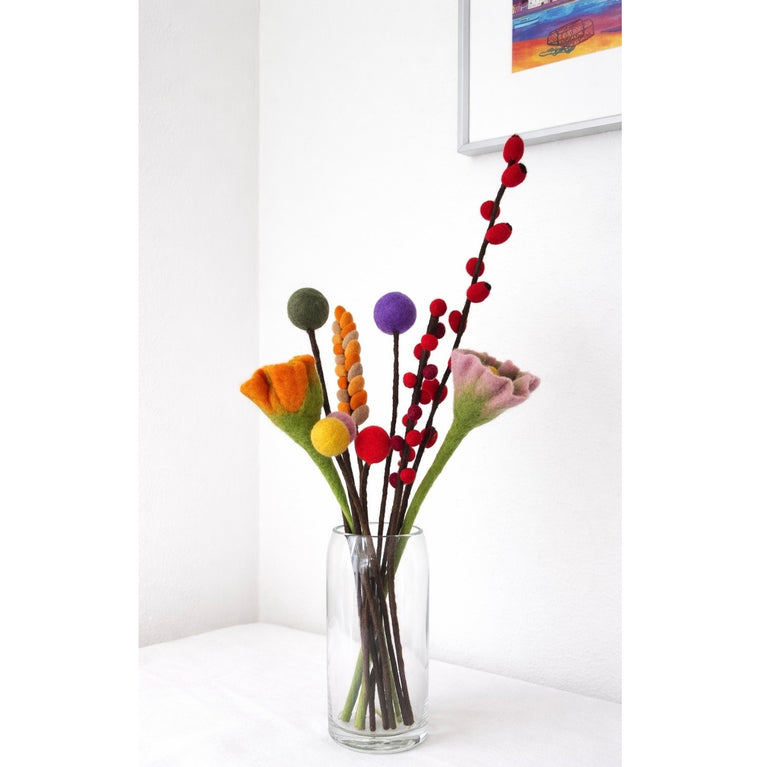 Filzblumen-Mix mit Hagebutte und Kugelblumen u.a. (10er-Set), (Globo Fair Trade Partner)
