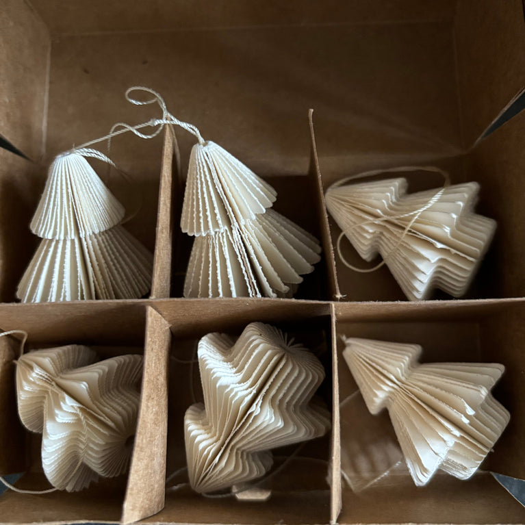 6er Set kleine Tannenbäumchen aus Papier - Anhänger (Paperholic)