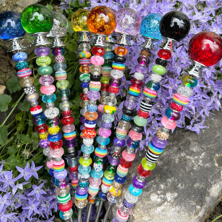 Blumenstecker (1 Stück) mit Perlen für Blumen und Beet, Gartenstecker, Sonnenfänger