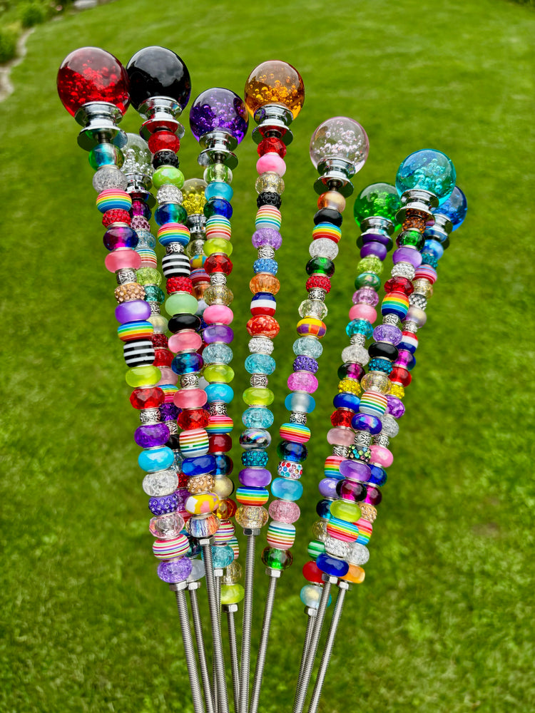 Blumenstecker (1 Stück) mit Perlen für Blumen und Beet, Gartenstecker, Sonnenfänger