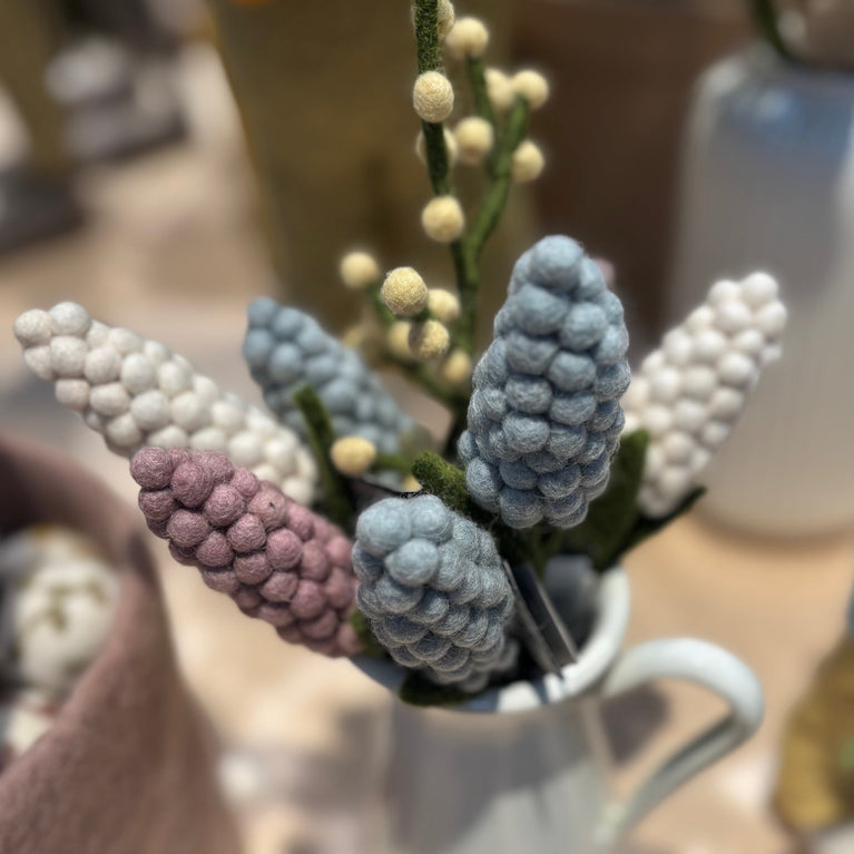 Hyazinthe / Perlhyazinthe weiß oder blau (1 Stück) - Filzblumen - 17cm (Gry & Sif) (Kopie)