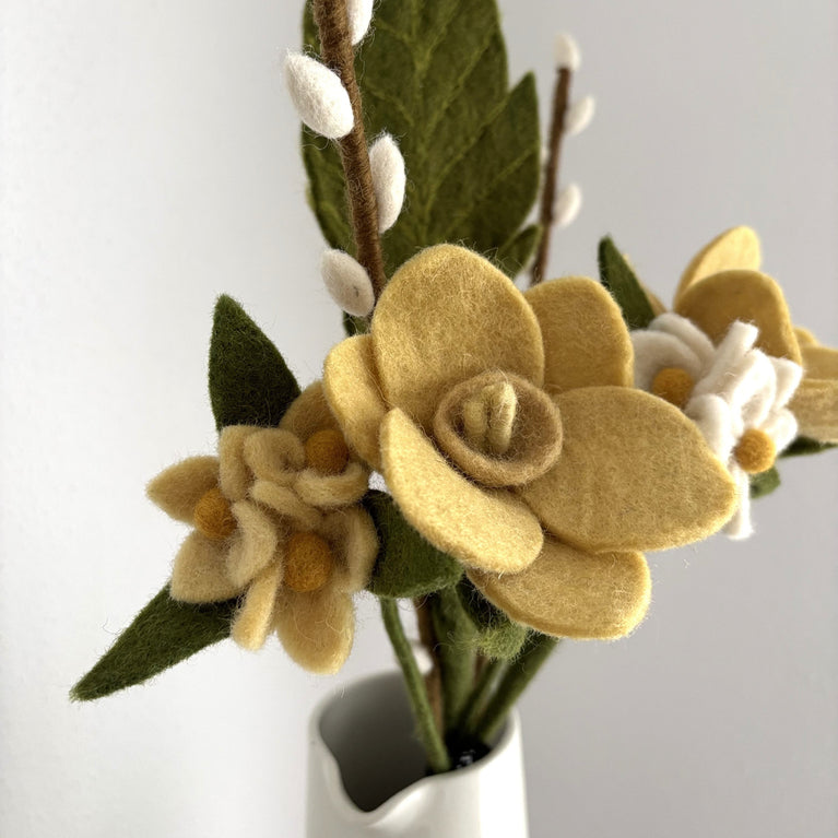 Blumenstrauß "gemischter Strauß Osterglocken" Filzblumen 7 Stück - (Gry & Sif)