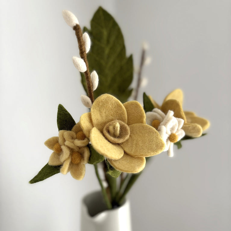 Blumenstrauß "gemischter Strauß Osterglocken" Filzblumen 7 Stück - (Gry & Sif)
