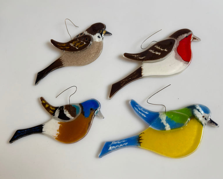 Singvögel Vögel (Rotkehlchen, Fink, Meise, Spatz) aus Glas - Anhänger (W8zig)