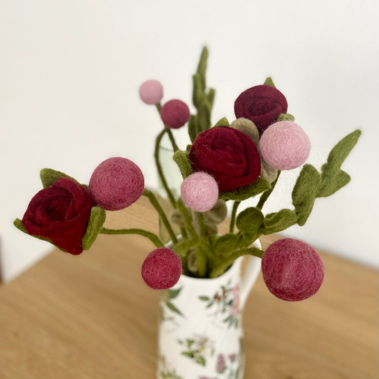 Blumenstrauß "Rosenrot dunkel" Filzblumen 13 Stück - (Gry & Sif)