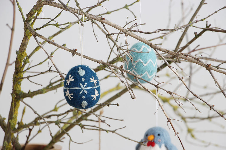 große Ostereier Set (2 Stück / 6,5cm) türkis-hellblau / magenta-rosa, Filz, Ostern-Deko - Anhänger (Globo Fair Trade)