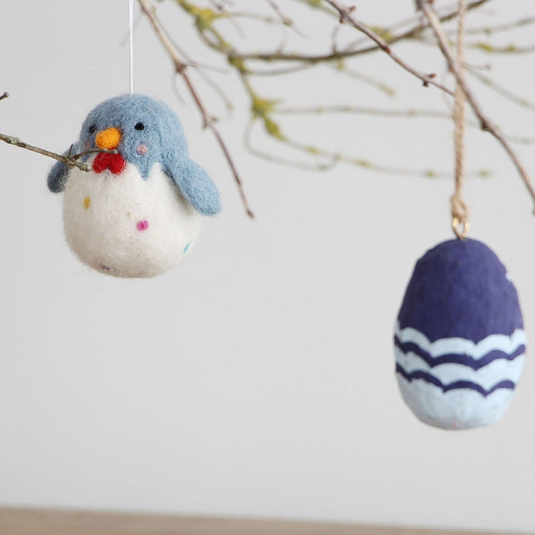 Küken (7cm) aus Filz blau/gelb mit Punkte Ostern Ostereier Osterdeko (2er Set)- Anhänger (Globo Fair Trade)