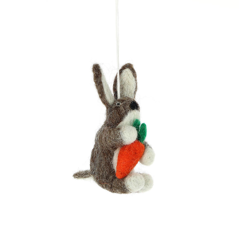 Anhänger HASE mit Möhre / Osterhase mit Karotte, Filz, Ostern-Deko - Anhänger (Globo Fair Trade)