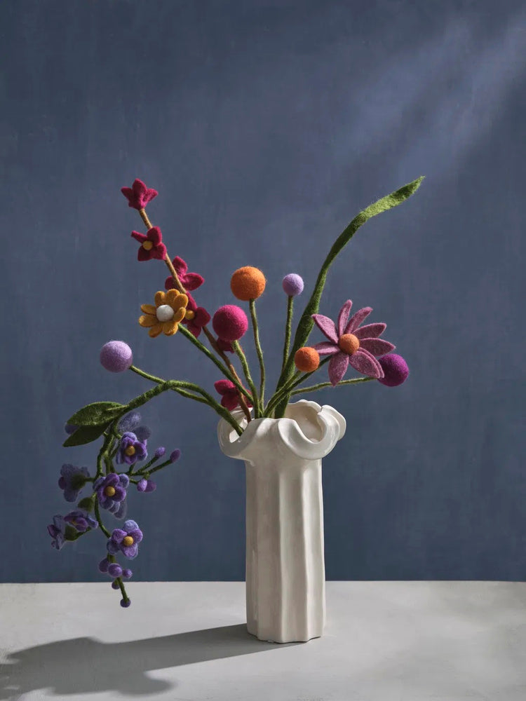 Blumenstrauß Filzblumen "Wiesenblumen Lalita 11er-Set" aus Kugelblumen, Kosmeen, Glyzinien u.a. (Gry & Sif)